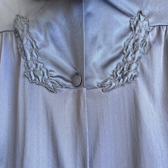 VTG Vanity Fair Nightgown Size M Navy Blue Nylon Button Lightweight One Pocket - Picture 3 of 7